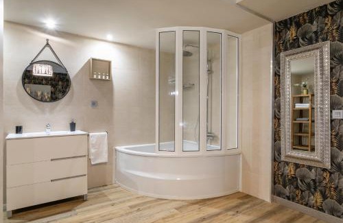 Ensanche Diputacion Apartment | City loft puerto deportivo