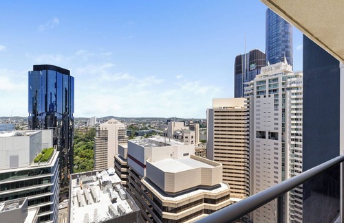 Brisbane Central Business District Apartment | City Lux 2Bed Apt, Parking, Pool