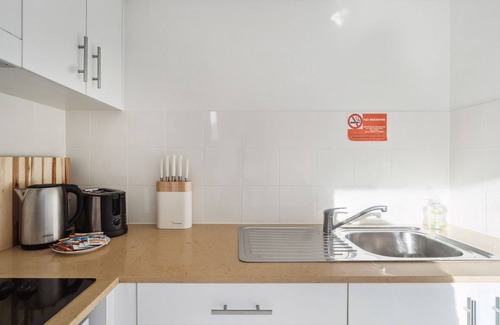 Darlinghurst Apartment | City Pad with Hyde Park Views, Walk to Everything!