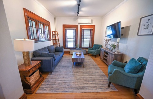 City Park Apartment | City Park Manor - Fully Furnished!