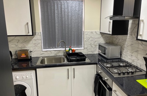 Edgbaston Apartment | City Road Birmingham Studio from Oofy - Studio 6