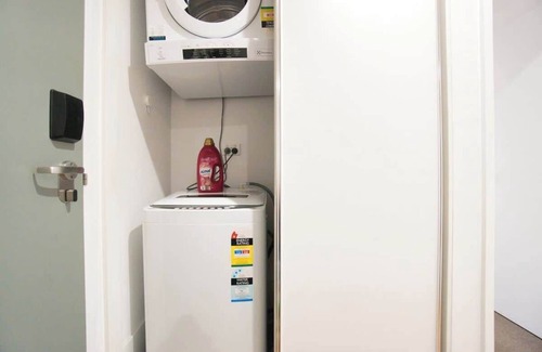 Adelaide Central Business District Apartment | City Serenity: 2BR Apt with Pool, Gym, Steam&Sauna