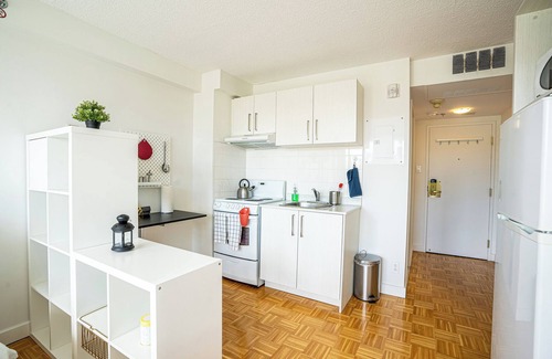 Downtown Montreal Apartment | City Serenity Haven