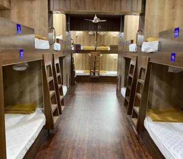 Pajifond Hostel | City Stay Deluxe AC Dormitory