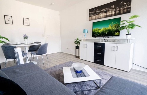 Mannheim City Centre Apartment | City Suite 5 Min to HBF