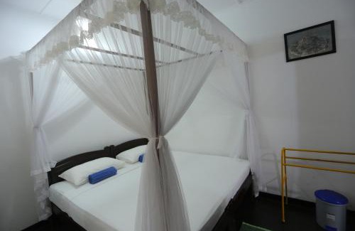 Anuradhapura Bed & Breakfast | City Tourist Rest