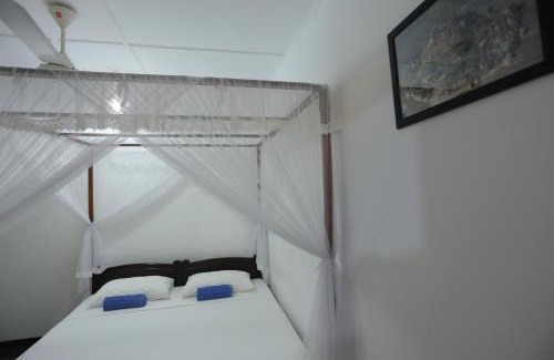 Anuradhapura Bed & Breakfast | City Tourist Rest