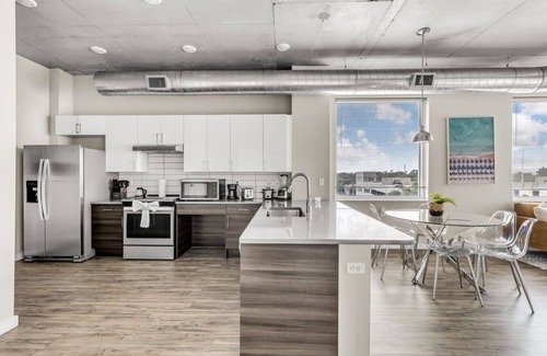 St. Petersburg - Clearwater Apartment | City Vibes 2BR | Walk Everywhere in DWNTN St. Pete