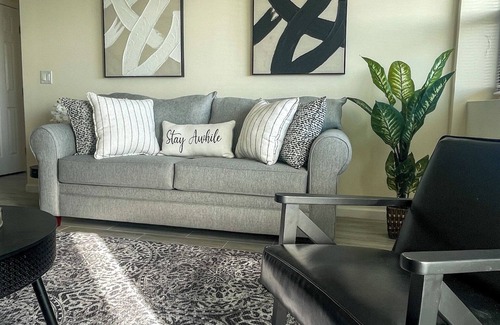 East Orange Condo | City View 1-bedroom spacious suite in WiFi, AC and