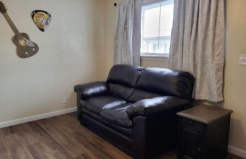 Cookeville Apartment | City-view 1BR near TTU & downtown