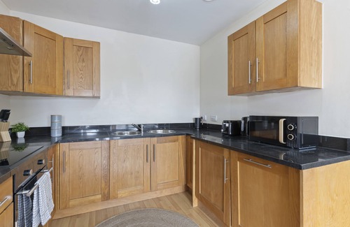 Leicester Apartment | City View Free Parking Sleep 6
