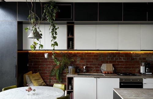 Brighton East House | City Views In Brighton East