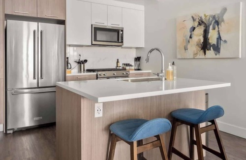 Highland Condo | City Views | Lifestyle Loft | Zuni Lofts