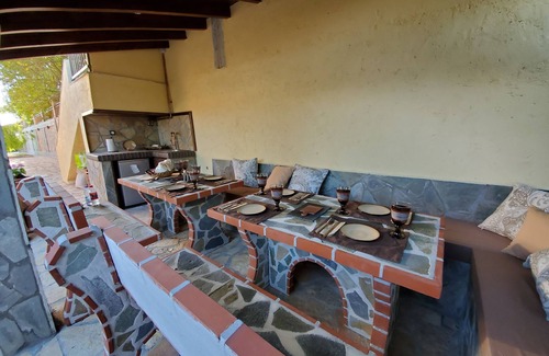 Corfu Town House | City Villa With private Pool (Trendy Area)