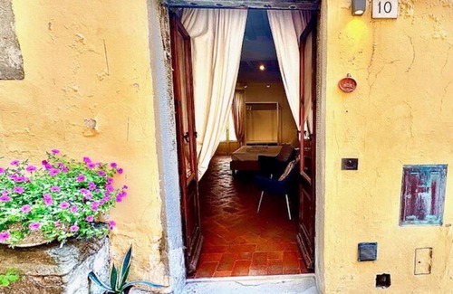 Cortona Old Town Apartment | City/Village Apartment in Cortona with 1 bedrooms sleeps 2