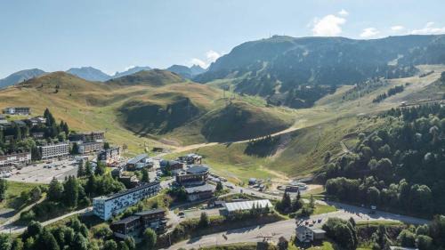 Chamrousse Apartment | CITYES -305- Appt 4 pers au pied des pistes