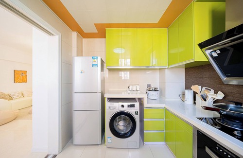 Downtown Shanghai Apartment | CityHome-3BRs 3Beds Nanjing Road