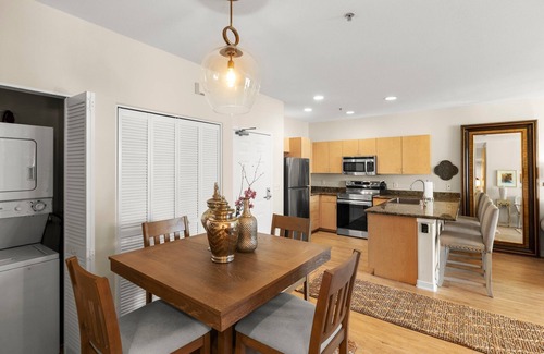 Downtown San Diego Apartment | Cityscape Hive Heart of Little Italy