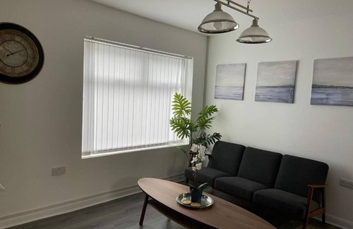 Georgian Quarter Apartment | CityStays Rooms with Free Parking - Deluxe Double Room 1