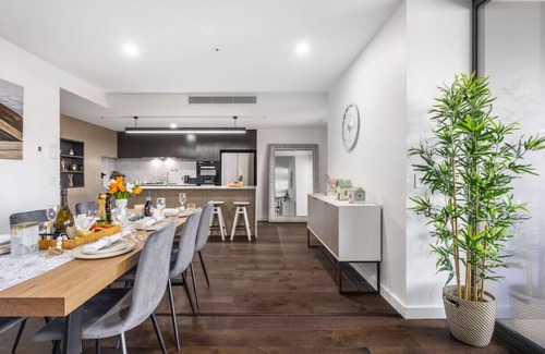 South Brisbane Apartment | Cityview 4 Beds/FR Carpark/pool at South Bank