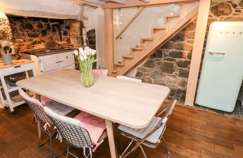 Mullion Cottage | CLAHAR COTTAGE, pet friendly, character holiday cottage in Mullion