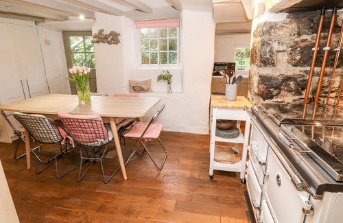 Mullion Cottage | CLAHAR COTTAGE, pet friendly, character holiday cottage in Mullion