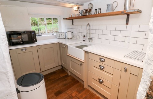 Mullion Cottage | CLAHAR COTTAGE, pet friendly, character holiday cottage in Mullion