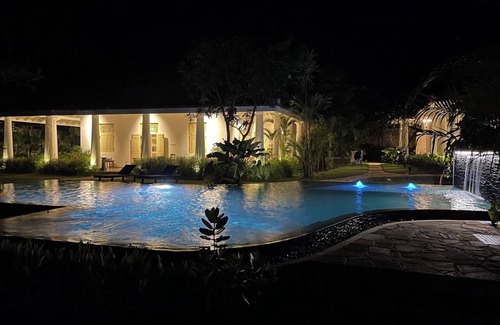 Ahangama Villa | Claire Villa - Luxury Villa with Infinity Spa Pool