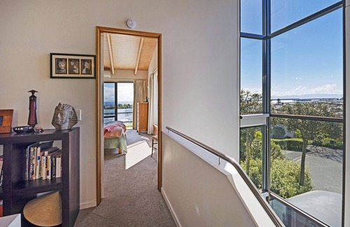Stoke House | Clairmont Retreat - Fantastic Nelson Holiday Home with Spa Pool!