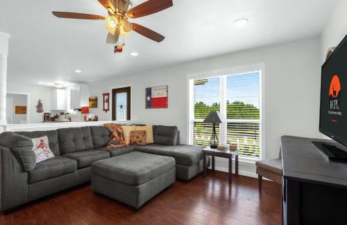 San Marcos House | Clare House