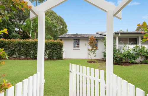 Berry Cottage | Clarence Cottage: Elegance and convenience meet in Berry
