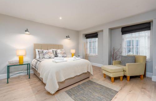 Leamington Spa Apartment | Clarendon Place - Stunning 1BD in Leamington Spa!