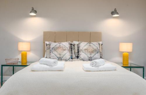 Leamington Spa Apartment | Clarendon Place - Stunning 1BD in Leamington Spa!
