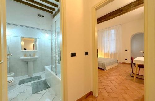 Oltretorrente Apartment | Claretta