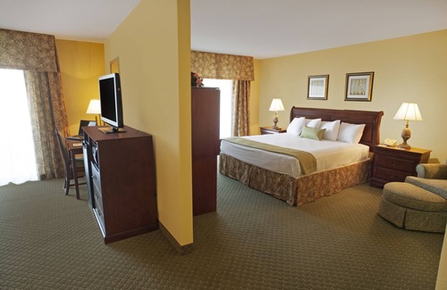 Fredericksburg Hotel | Clarion Hotel & Suites Convention Center Fredericksburg