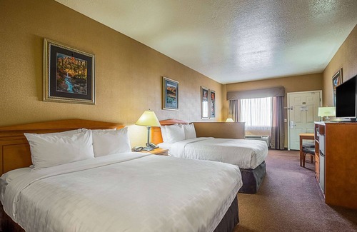 St. George Hotel | Clarion Suites St George - Convention Center Area