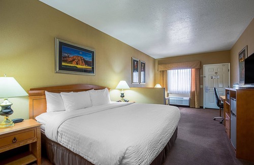 St. George Hotel | Clarion Suites St George - Convention Center Area