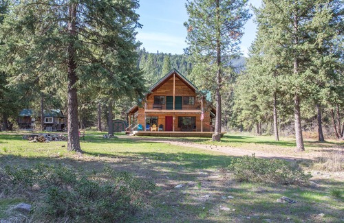 Superior Cabin | Clark Fork River Cabin Retreat