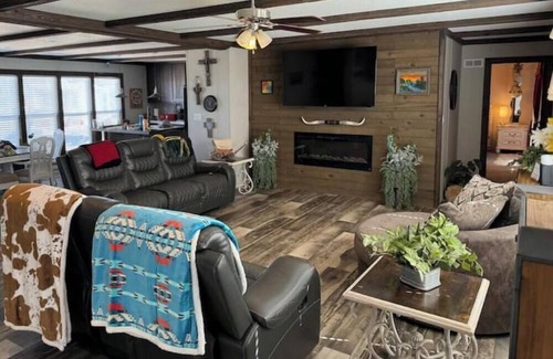 Maljamar House | Clark Homestead