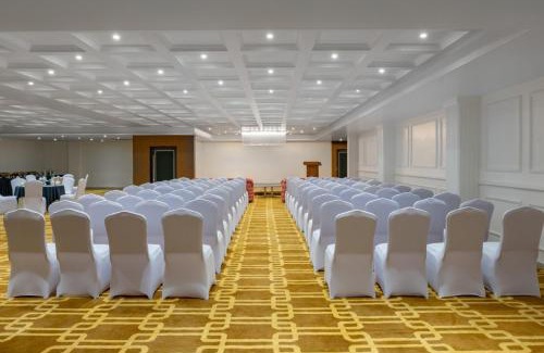 Basti Hotel | Clarks Inn Basti