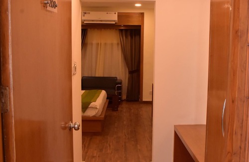 Baddi Hotel | Clarks Inn Express Baddi