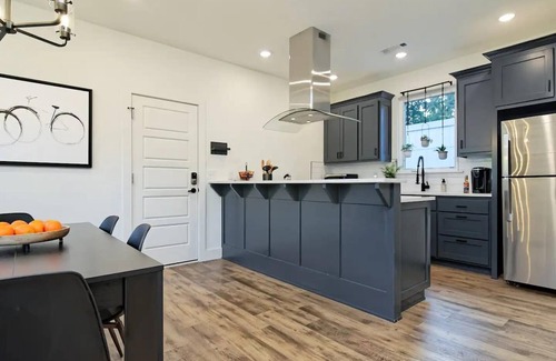 Fayetteville House | Clarkwood | 1.5 Miles From DT & UofA