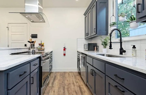 Fayetteville House | Clarkwood | 1.5 Miles From DT & UofA