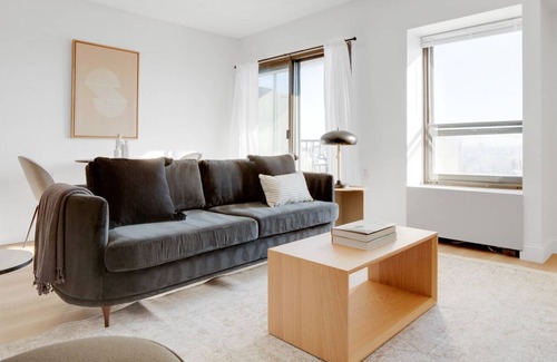 Allston Apartment | Classic Allston 1BR w/ W/D, close to BU & Packards Corner, by Blueground