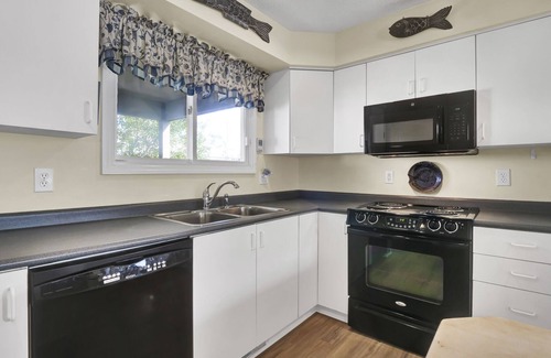 Wrightsville Beach Cottage | Classic beach cottage on beautiful Wrightsville Beach. 4 Bedrooms, 3 Baths