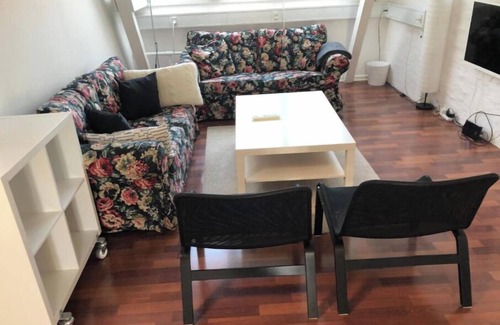 Frederiksberg C Condo | Classic Brownstone Apartments and Rooms