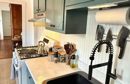 Westside Apartment | Classic Charleston Hideaway Central & Walkable - Live like a true downtown local