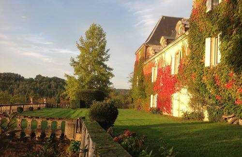 Carves House | Classic Chateau close to Sarlat and Monpazier/Sleeps 8