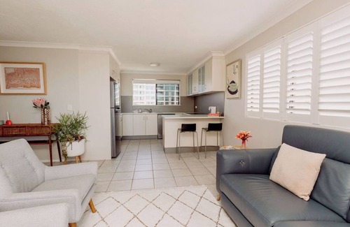 Buddina Apartment | Classic Coastal Retreat across the road from the Surf Club