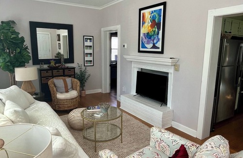 Fairhope Cottage | Classic Cottage in walking distance to historic Fairhope